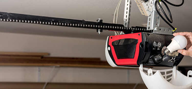 automatic garage door opener repair in Doral