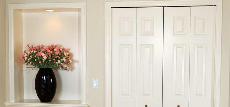 residential closet door repair in Doral